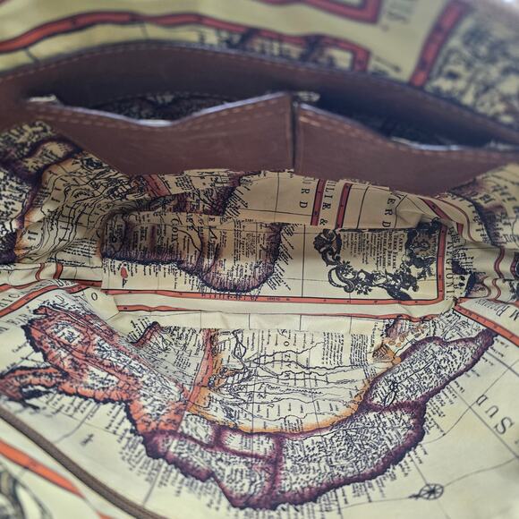 LAND Santa Fe Zip Top Tote Two-Tone Leather Tote Bag - Picture 8 of 10